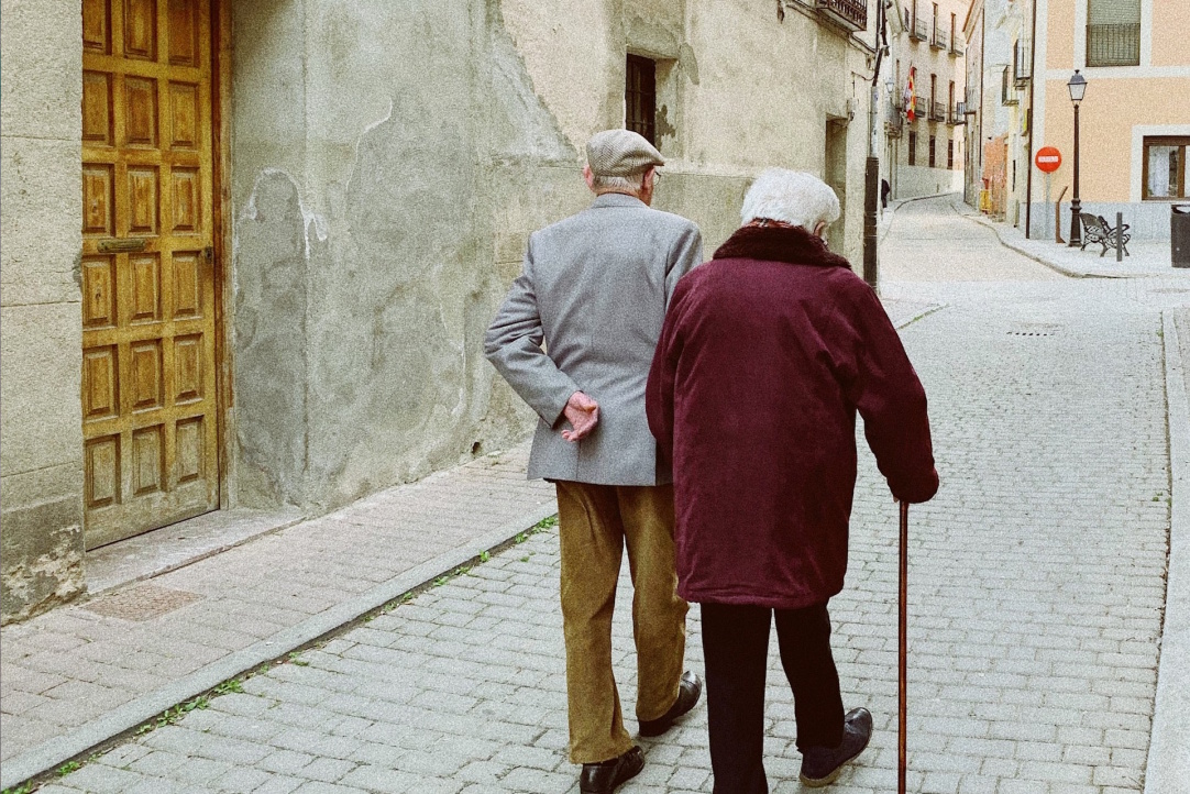 Проблема одиночества, эйджизм и риски для здоровья: учёные из НИУ ВШЭ и РАНХиГС подвели итоги исследований об аспектах благополучия пожилых людей
